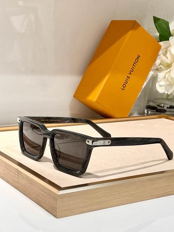 LV Sunglasses 785